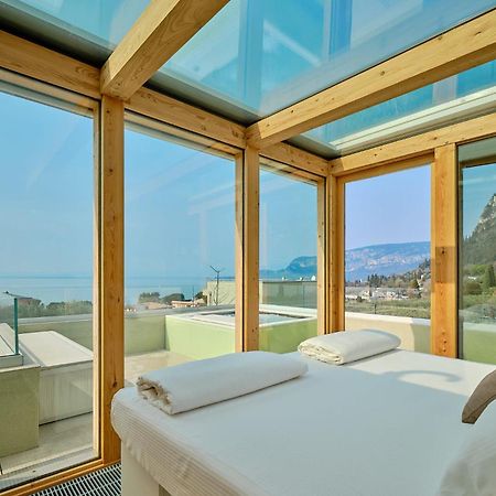 Villa Sunny Lake Suites Bardolino Buitenkant foto