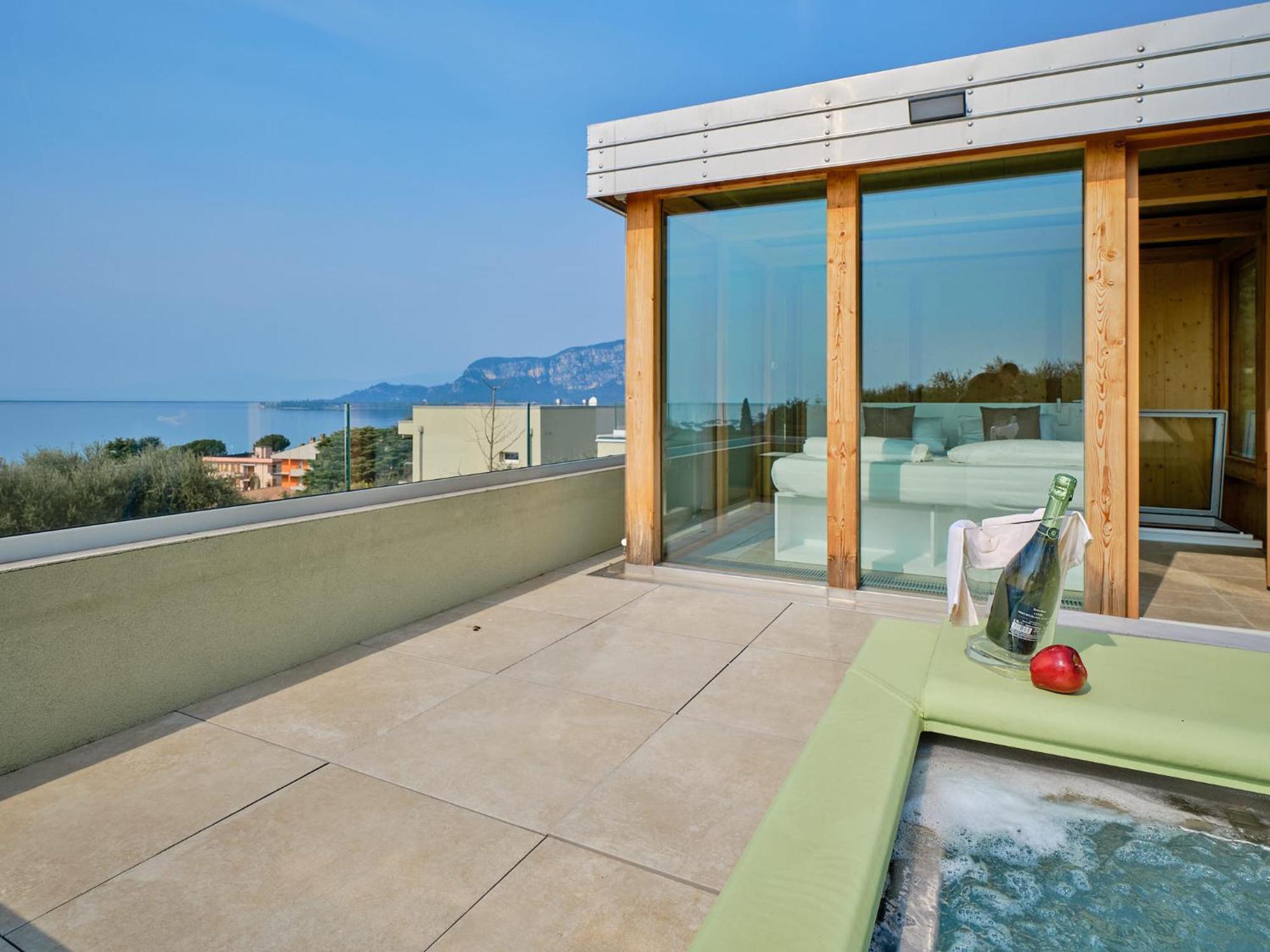 Villa Sunny Lake Suites Bardolino Buitenkant foto