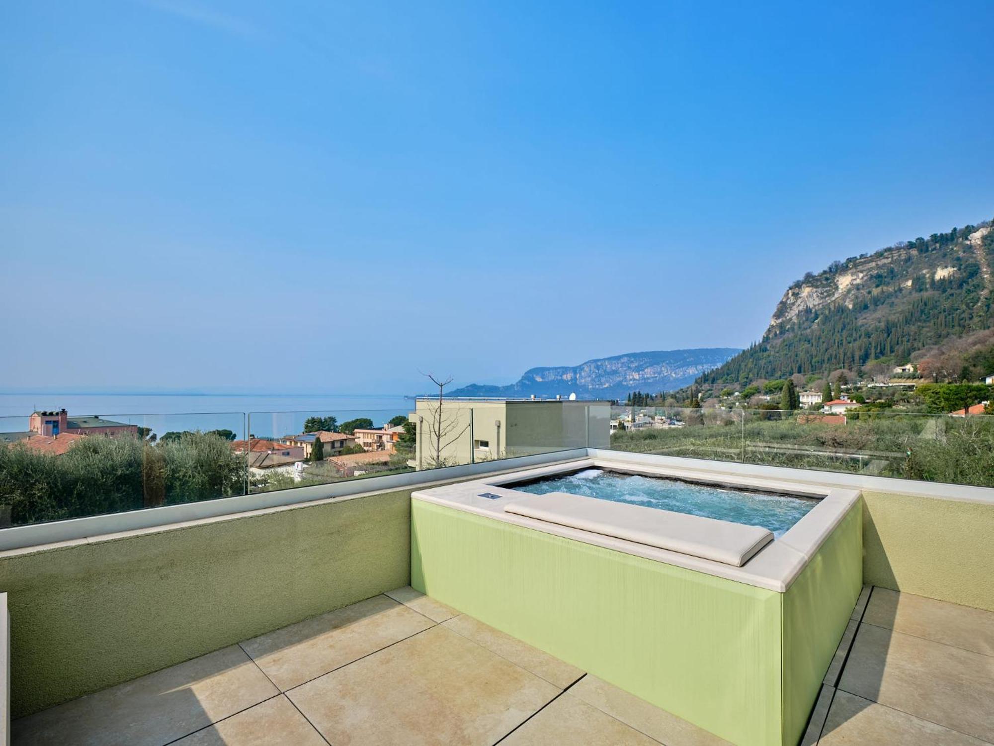 Villa Sunny Lake Suites Bardolino Buitenkant foto
