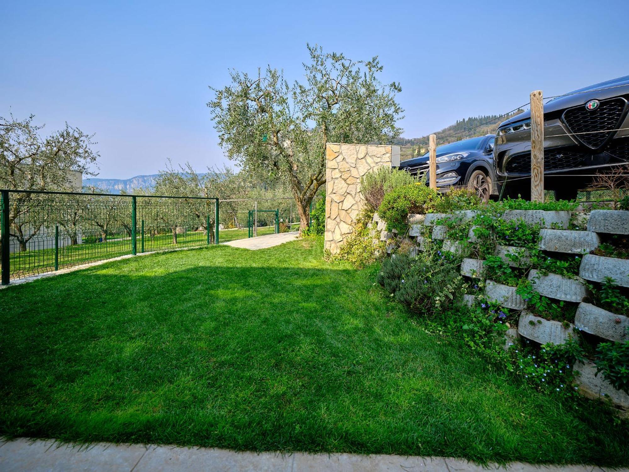 Villa Sunny Lake Suites Bardolino Buitenkant foto